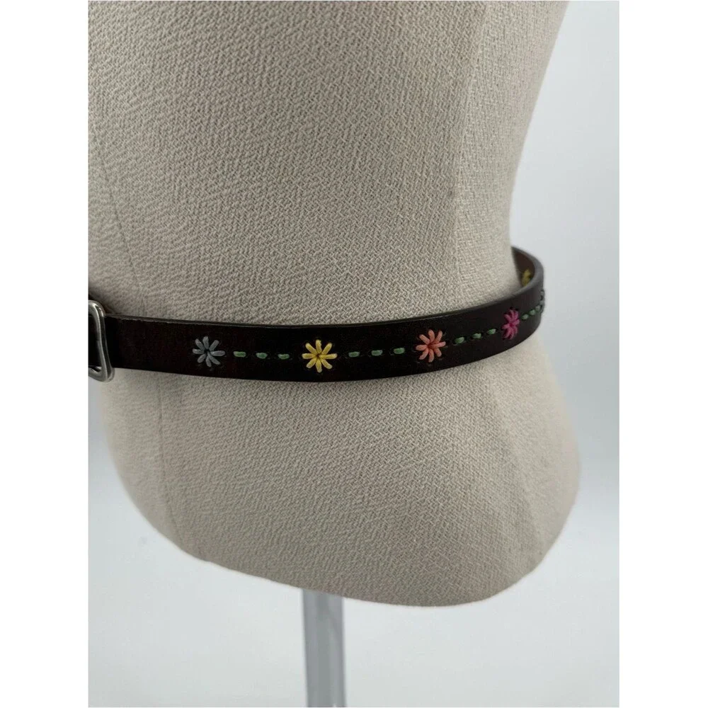 Dockers Brown Leather Embroidered Floral Belt Size Medium Boho